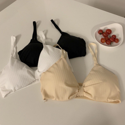 Under Secret 3337-blk-wht-skin-03 Women T-Shirt Lightly Padded Bra(Multicolor)