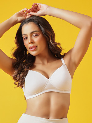 Clovia Women T-Shirt Lightly Padded Bra(White)