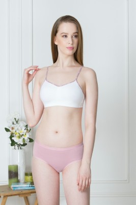 VAN HEUSEN Seamless Cups And Non Padded 16 Hours Of Comfort Women Full Coverage Lightly Padded Bra(White)