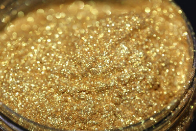 THTC All Skin Type Professional Gold Shimmer Highlighter Powder Highlighter(gold)
