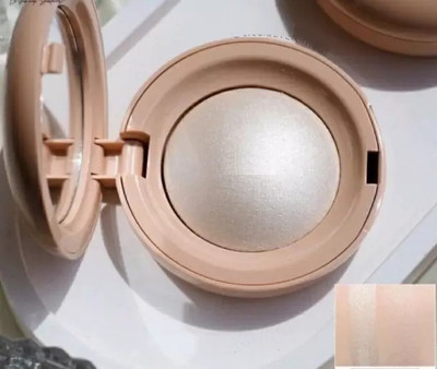 GFSU - GO FOR SOMETHING UNIQUE Light Silky Touch Highlighter | Lightweight Powder Highlighter(WHITE)