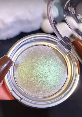 tanvi27 Pearly Shimmer Eyeshadow Face Contour Shiny Body Silver Gold Highlight Pigment(Golden Pearl)