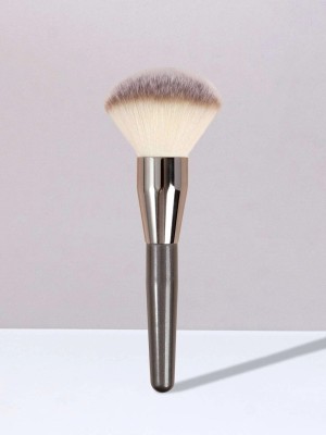 NYLI Professional Round Foundation Blender Brush for Makeup | Precise Synthetic Bristles Brush(Pack of 1)