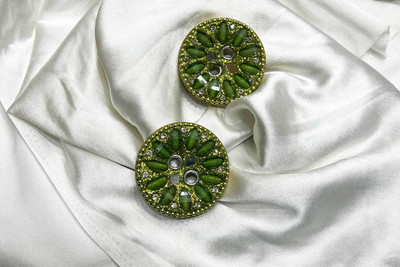 Mohan Shoppe Light Green Round Shape Sparkle Buttons 2 hole Plastic Buttons(Pack of 5)