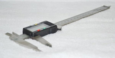 saikrupa S.R.ENTERPRISE AROSPASE DIGITAL CALIPER VERNIE 200mm Digital Micrometer Caliper Gauge Vernier Caliper with Large LCD Screen Digital Caliper(0-200 mm)