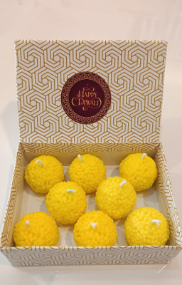 Aman Laddoo 8Pcs Happy Dewali Gift Pack of 8 Scented Candled Candle(Yellow, Pack of 8)