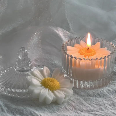 Aile Craft Daisy Candle in Glass Jar, Soy Wax Long Lasting Jasmine Scented Candles Candle(White, Pack of 1)