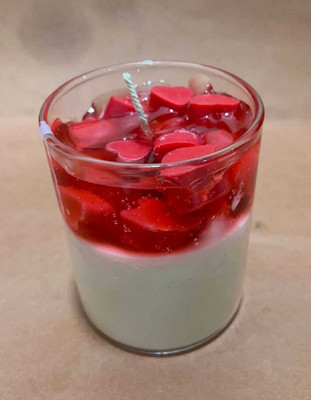 DAKSHITA Heart effect scented glass jar candle 200ml Candle(Red, Pack of 1)
