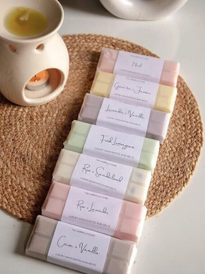 The Umbrella Store Soy Wax Melts- SNAP BAR Hamper, Burn time Pack of 7 Bars Candle(Multicolor, Pack of 1)