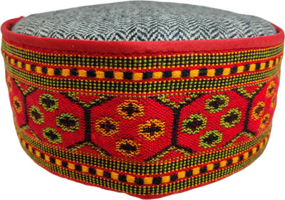 THE TRADITIONAL HOUSE Embellished Beanie Cap