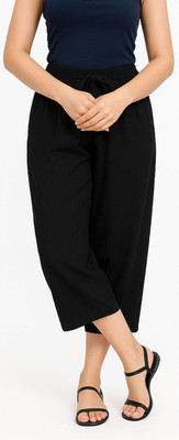 BRAND FLEX Women Black Capri