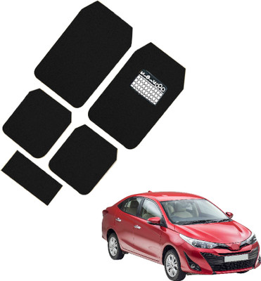 INSURE AUTOMOTIVE PVC Standard Mat For  Toyota Yaris(Black)