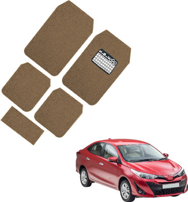 INSURE AUTOMOTIVE PVC Standard Mat For  Toyota Yaris(Black)