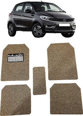 INSURE AUTOMOTIVE PVC Standard Mat For  Maruti Suzuki Esteem(Brown)