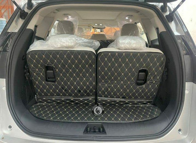 Pegasus Premium Leatherite Standard Mat For  Mahindra XUV 700 (7 Seater)(Black)