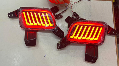 CARMART CRETA 2024 Matrix with scanning Car Reflector Light(Red)