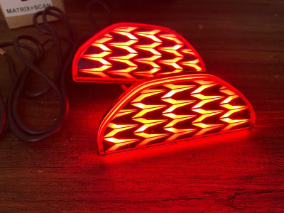 Ride2joy New Design Tata Punch D matrix Car Reflector Light set of 2 Car Reflector Light(Red)