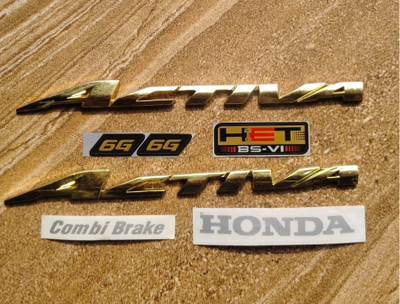 DECAL ARTISTRY Emblem for Scooter(Gold)