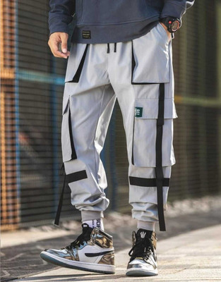 Raavi By Gaurav Regular Fit Men Grey Trousers