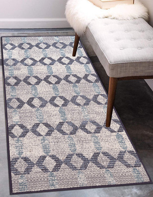 STATUS White Polyester Runner(2 cm,  X 5 cm, Rectangle)