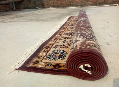 Samjeeda Handloom carpets Brown Acrylic Carpet(6 cm,  X 8 cm, Rectangle)
