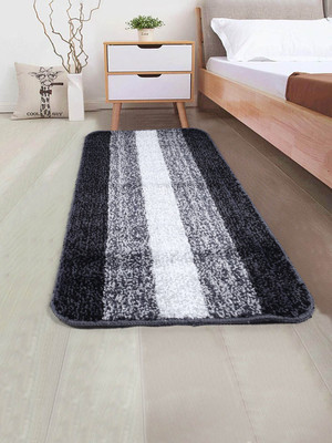 Saral Home Black Polyester Runner(50 cm,  X 100 cm, Rectangle)