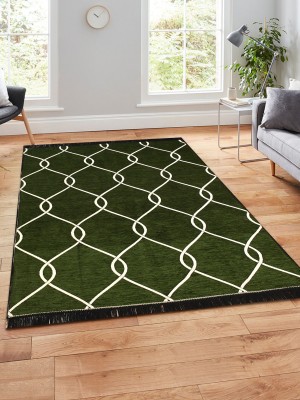 Flipkart SmartBuy Green Velvet Carpet(5 ft,  X 7 ft, Rectangle)