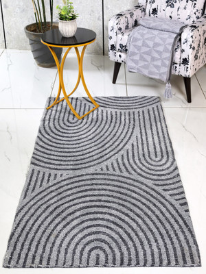 Saral Home Grey Polyester Carpet(90 cm,  X 150 cm, Rectangle)