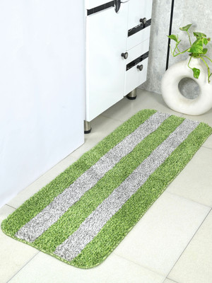 Saral Home Green Polyester Runner(40 cm,  X 110 cm, Rectangle)