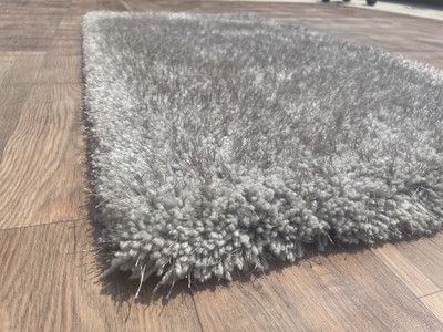 Shag Weaving Silver Polyester Runner(2 ft,  X 3 ft, Rectangle)