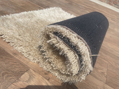 Shag Weaving Beige Polyester Runner(2 ft,  X 3 ft, Rectangle)