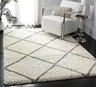 RM Handloom White, Grey Polyester Carpet(4 ft,  X 6 ft, Rectangle)