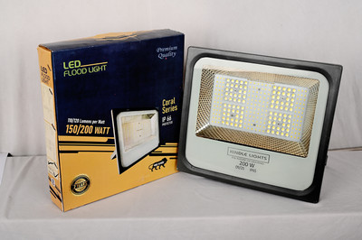 KINDLE LIGHTS 200 Watts Led Flood Light ip65 outdoor/indoor Wall helozen bulb lamp Cool White Flood Light Outdoor Lamp(White)