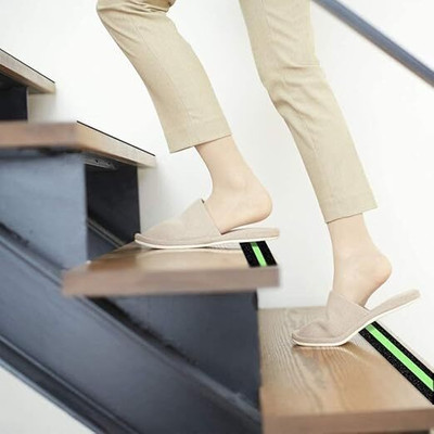KUMIJASHI Anti-Slip Grip Tape Non-Slip Traction Tapes with Glow in the Dark Heavy Duty Stairs Tape Dispenser Reduce the Risk of Slipping Indoor/Outdoor Stair Tread Step (50 Meter X 4.5 CM) (Manual)(Set of 1, Black, Green)