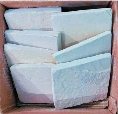 Brighty 1 kg white shale stone slate plate bar pencil item thick and earthy Billards Chalk box(10 Sticks)