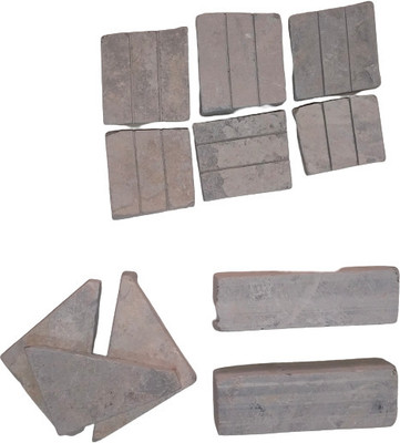 SUBHSAVITRI 1kg mix black slate chips tiny kitkatt joint bar traingle billiards solid chalk(1000 ml)