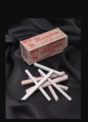 Brightyy 7 box monika white thin slate pencil boxes for writing purpose chalk boards billards chalk boxes slate pencil(140 Sticks)