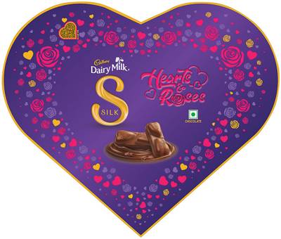 Cadbury Dairy Milk Silk Hearts and Roses Valentine Heart Shaped Chocolate Box Bars