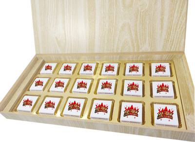 CHOCOINDIANART Superior Merry Christmas-18pcs Delicious Chocolate Gift || Truffles(580 g)