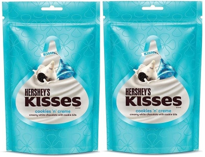 HERSHEY'S Kisses Cookies 'N' Creme Truffles Bars(2 x 33.6 g)