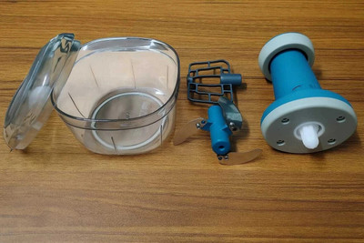 Suchi Store Instant Hand Push Chopper 700ml Vegetable & Fruit Chopper(1 chopping steel blade, extrra 1 blade for push blender)