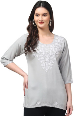 AK Creation Women Embroidered Frontslit Kurta(Grey)