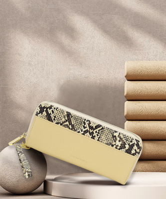 VAN HEUSEN Casual Multicolor  Clutch