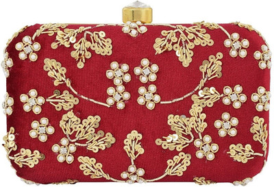 Tooba Handicraft Casual Red  Clutch