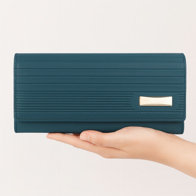 Reshu Casual, Formal, Party Green  Clutch