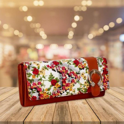 G M W Casual, Formal, Party, Sports Tan  Clutch