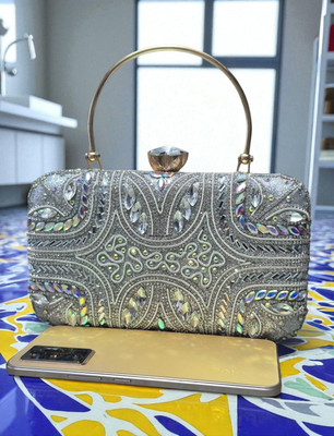 e n decor Party Silver  Clutch