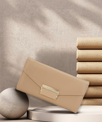 VAN HEUSEN Casual Pink  Clutch