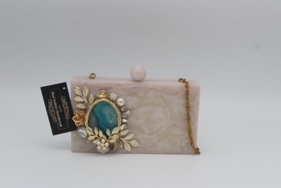 BEST INDIAN HANDICRAFT Party Cream  Clutch