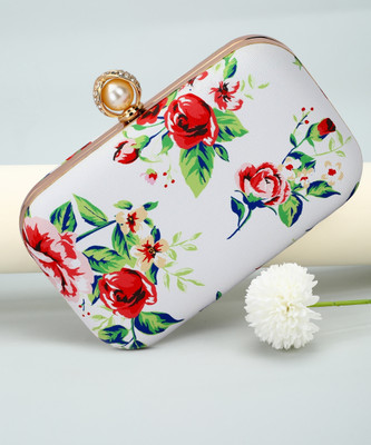 Divastri Party White  Clutch